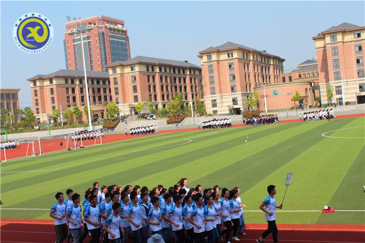 魁崛七中并举科教德研  智慧七中力塑未来人才(图8) 魁崛七中并举科教德研  智慧七中力塑未来人才(图8)