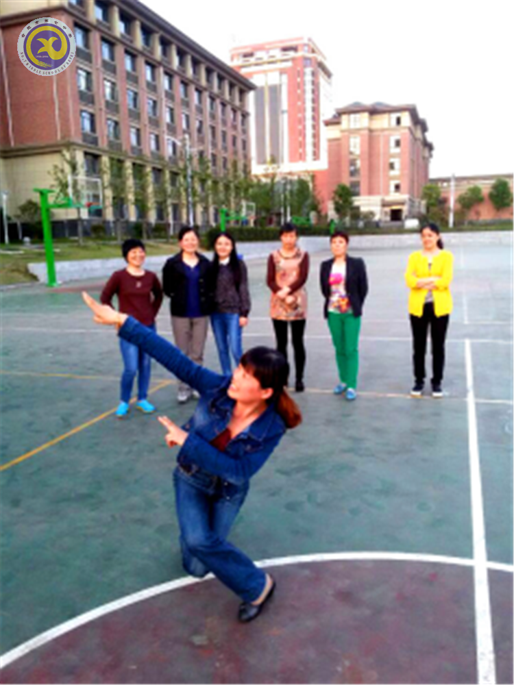 炫出校园风采 舞出七中美丽(图2)