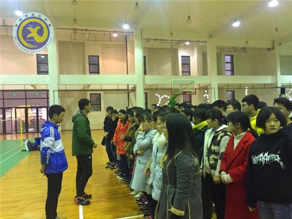 体验篮球魅力 重视全面发展(图1)