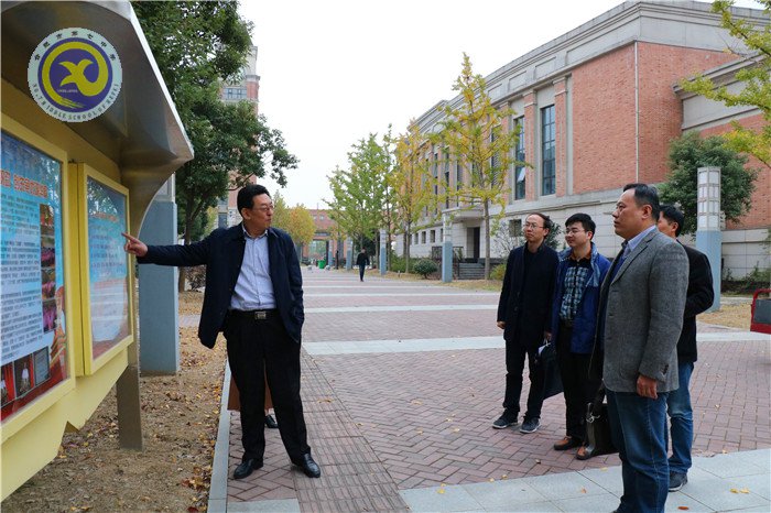 市委组织部到七中调研党组织标准化建设工作(图7)