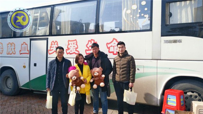 献血车开进校园,爱心溢满人间(图10)