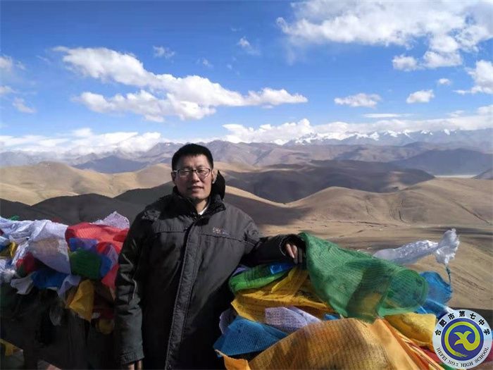 杨会杰老师.jpg 杨会杰老师.jpg