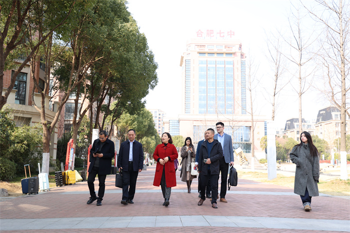 江苏省连云港市赣榆区教育局考察团莅临合肥七中参观交流(图1) 江苏省连云港市赣榆区教育局考察团莅临合肥七中参观交流(图1)