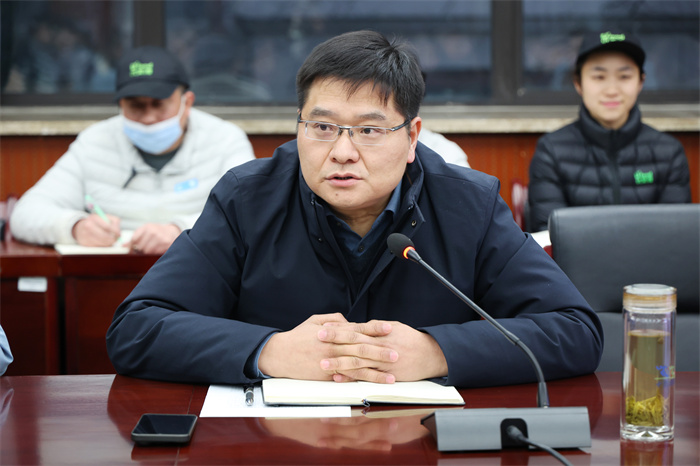 王玺.jpg 王玺.jpg