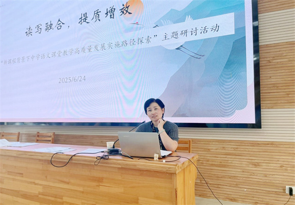 施耘耘.jpg 施耘耘.jpg