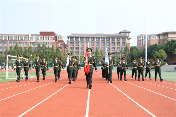 国旗班2.jpg 国旗班2.jpg