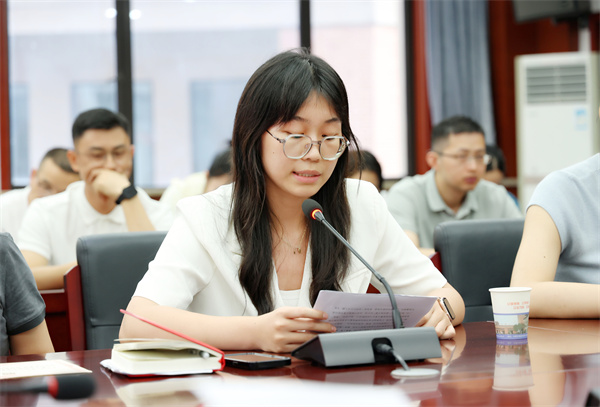 韩玉洁.jpg 韩玉洁.jpg