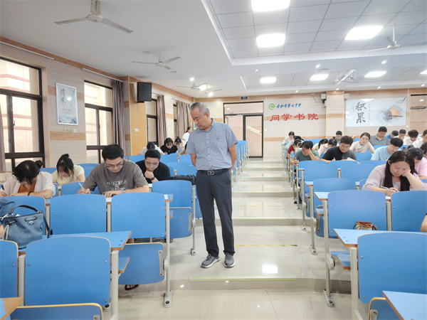 合肥七中举行青年教师基本功大赛(图3)