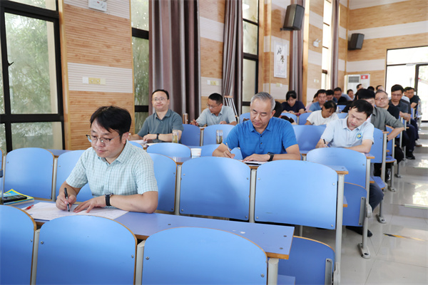 数学学科:校际联动促发展,交流互鉴谱新篇(图2) 数学学科:校际联动促发展,交流互鉴谱新篇(图2)